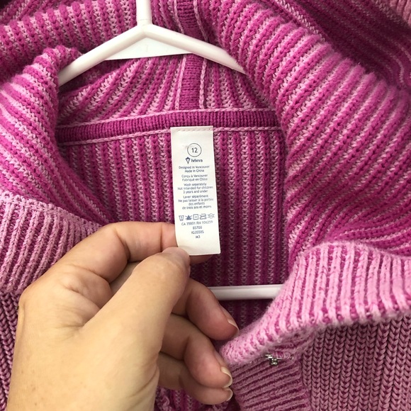 Ivivva by Lululemon girl’s hooded sweater - Picture 12 of 13